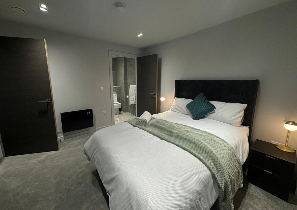 Modern 2-Bedroom Apartment In Heart Of Liverpool Zewnętrze zdjęcie